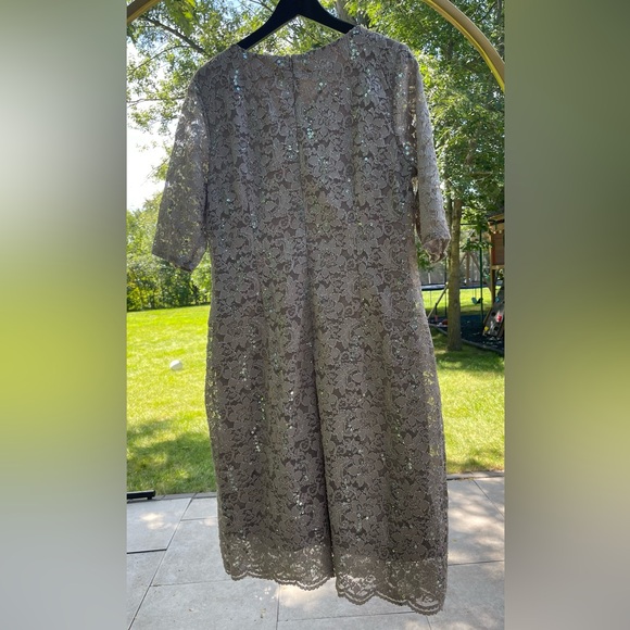 NWOT Holiday Chic Lace Sequin Long Sleeve Dress - Picture 3 of 8